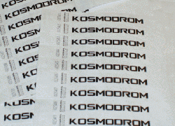 Kosmodrom. Контрольные браслеты Tyvek® White. Нанесение черной краской.